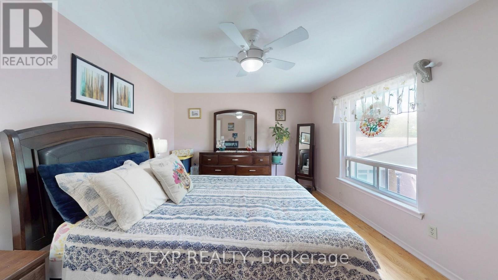 Photo 27 of 73 1235 Radom Street, Pickering ON