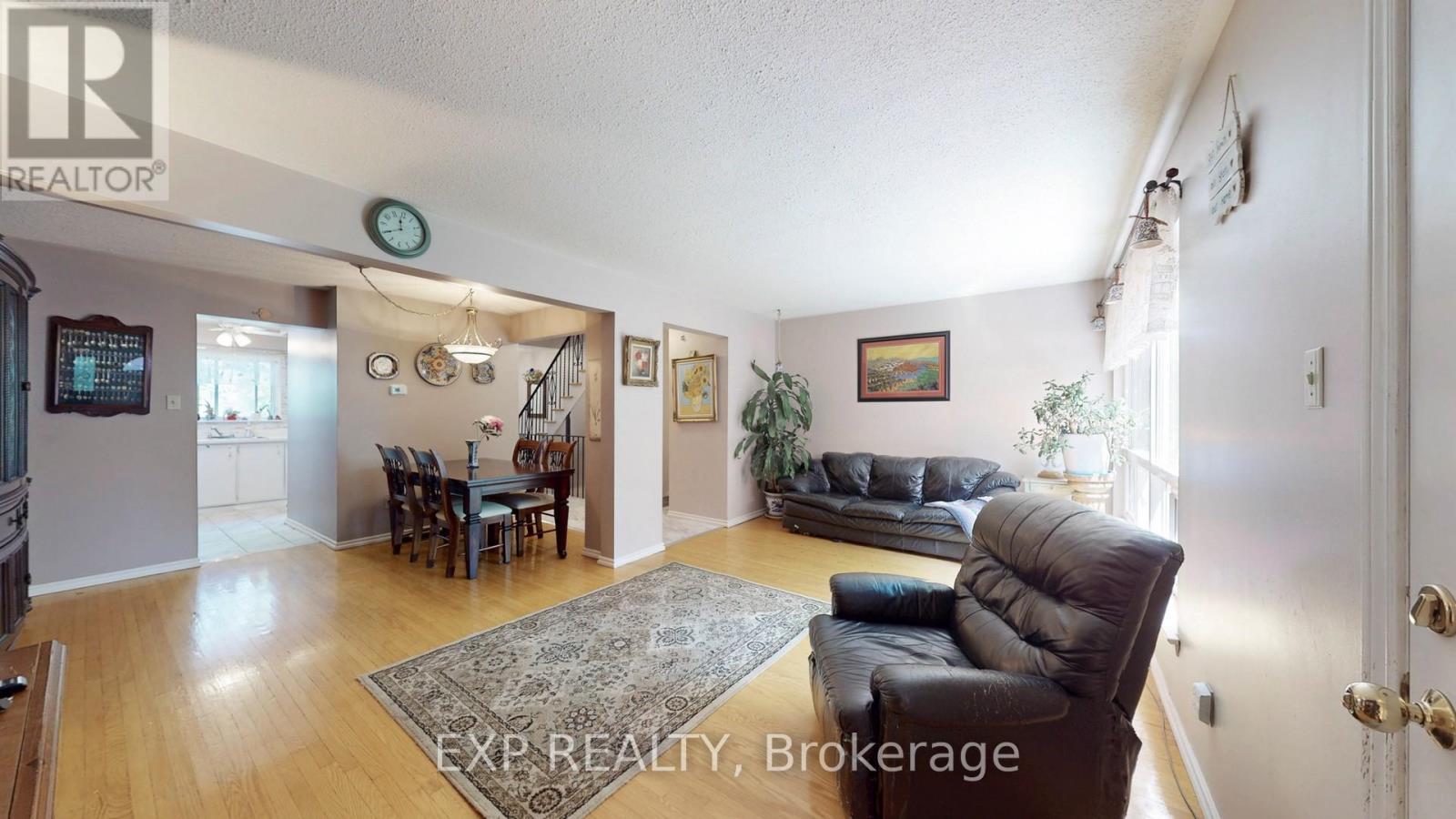 Photo 11 of 73 1235 Radom Street, Pickering ON