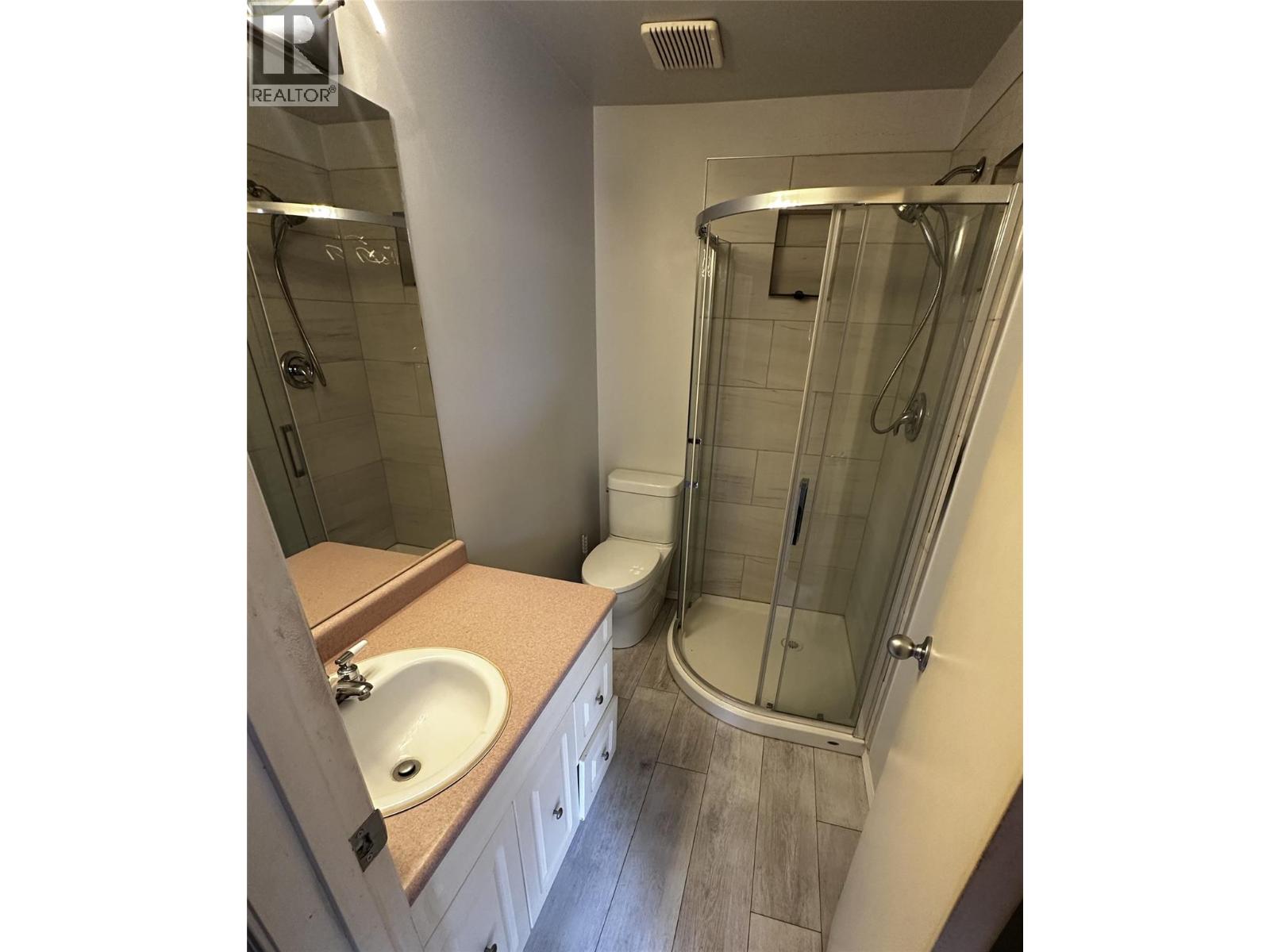 6708 Dokkie Subdivision, Chetwynd