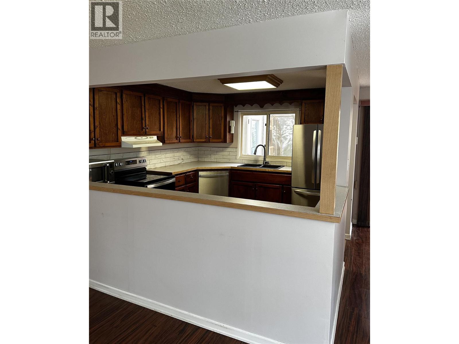 6708 Dokkie Subdivision, Chetwynd
