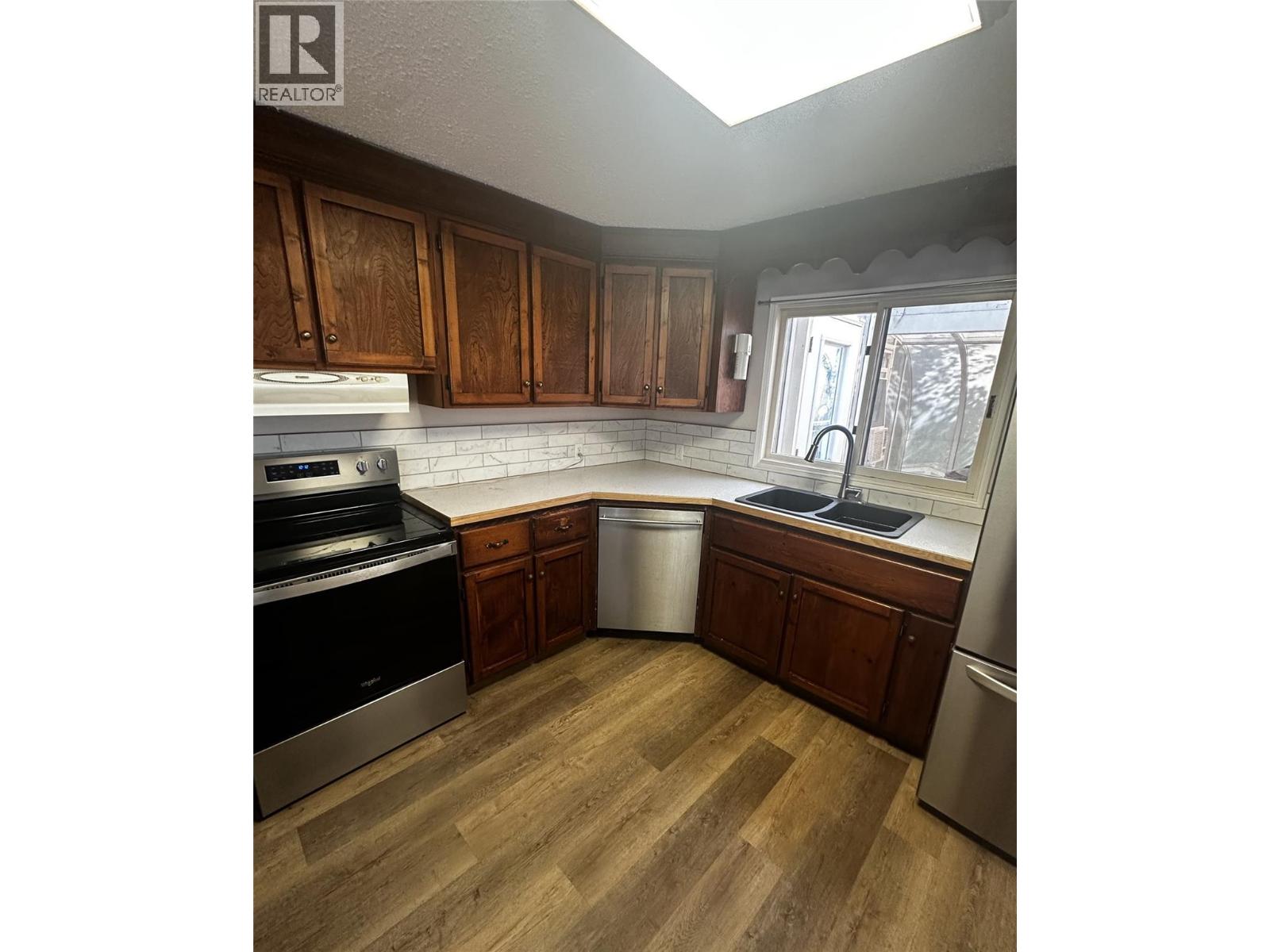 6708 Dokkie Subdivision, Chetwynd