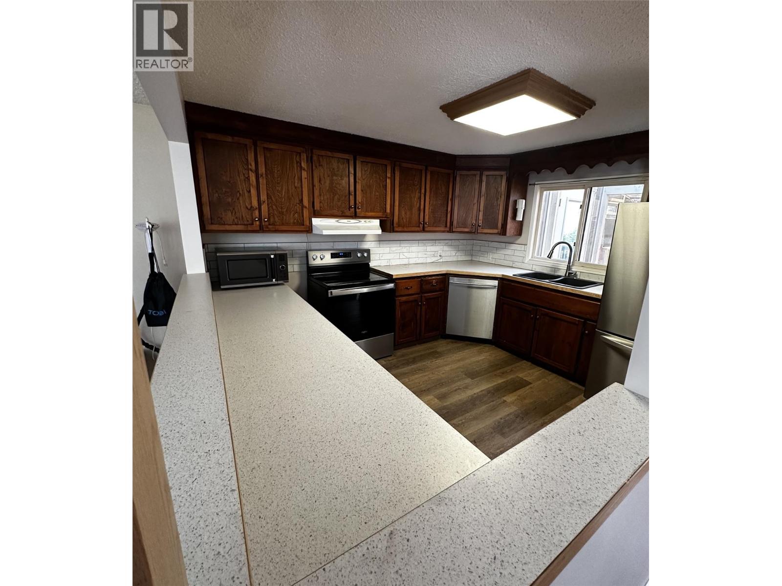 6708 Dokkie Subdivision, Chetwynd