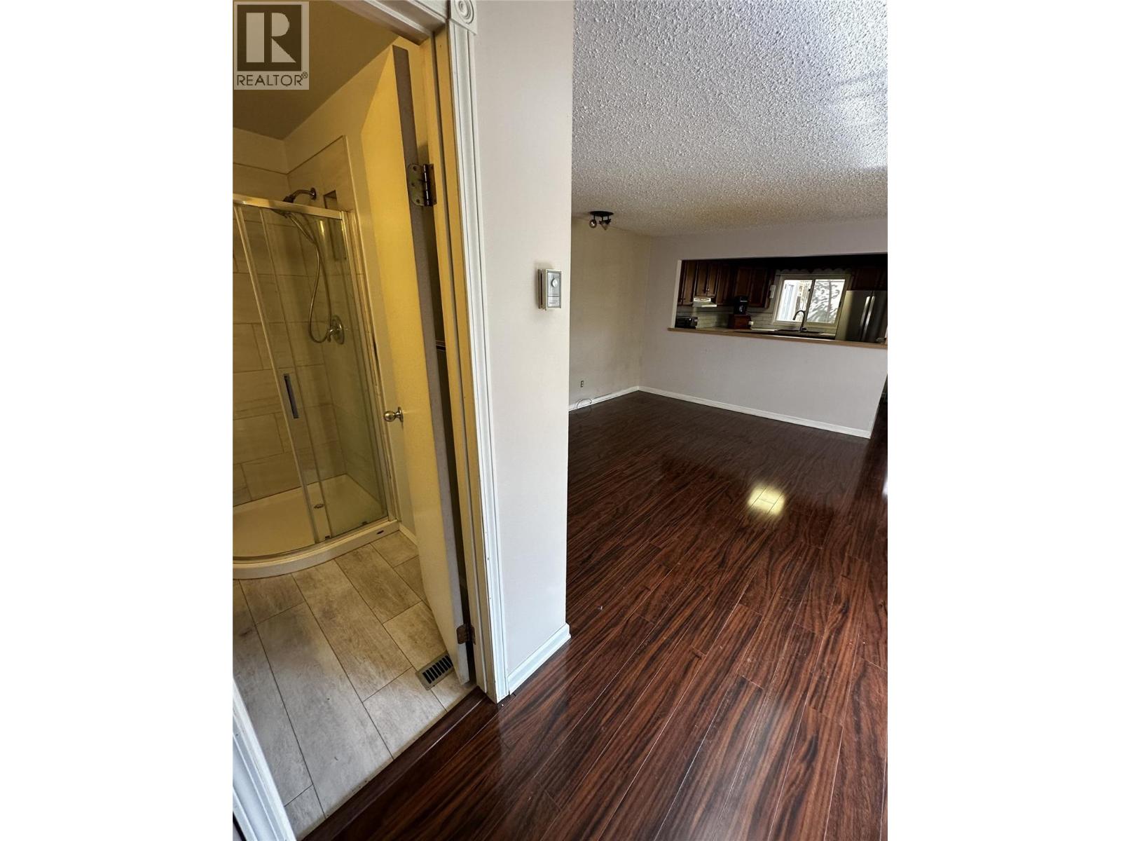 6708 Dokkie Subdivision, Chetwynd