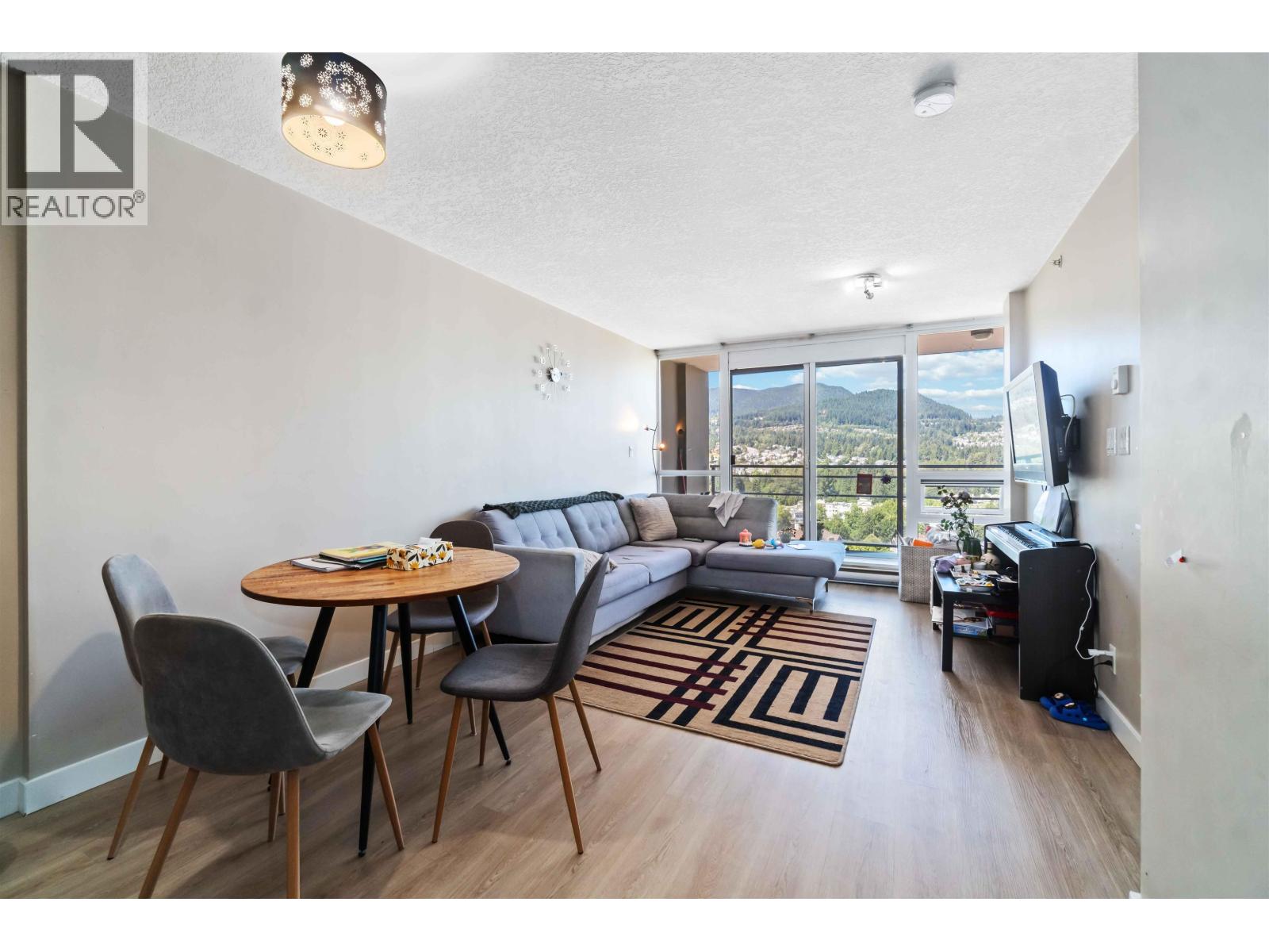 Photo 13 of 2102 2978 Glen Drive, Coquitlam BC