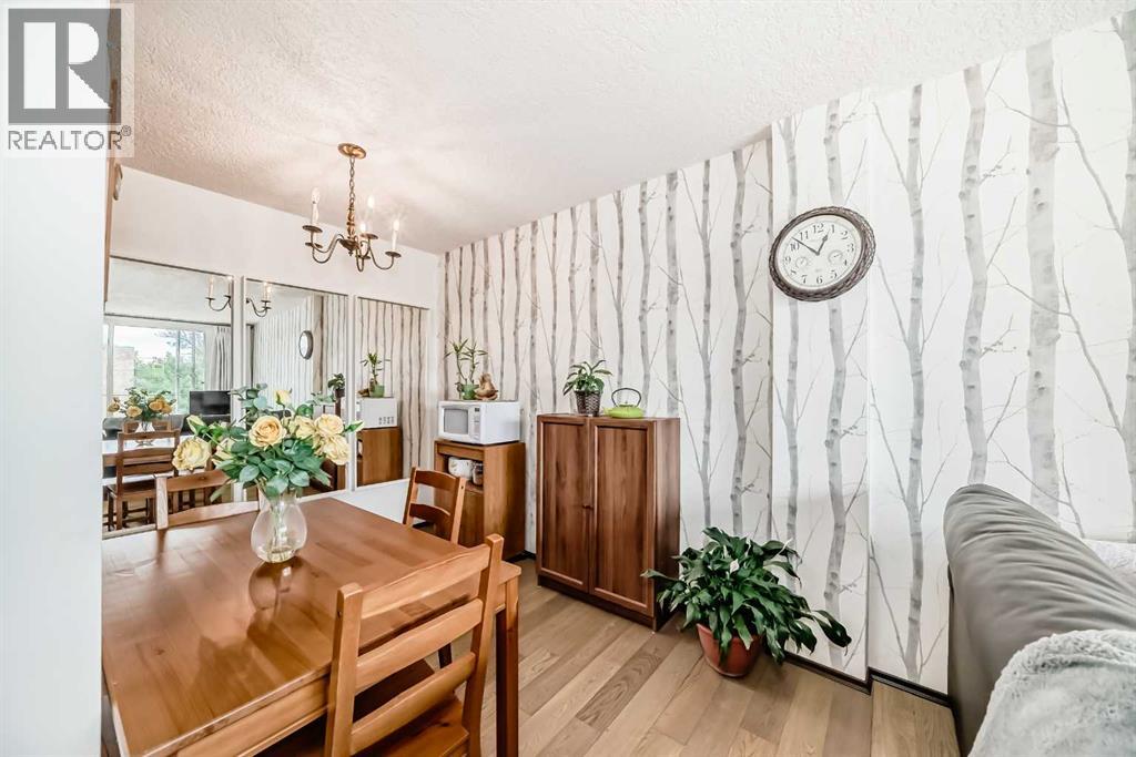 Photo 22 of 305 635 57 Avenue Sw, Calgary AB