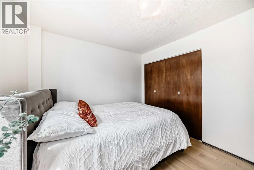 Photo 3 of 305 635 57 Avenue Sw, Calgary AB