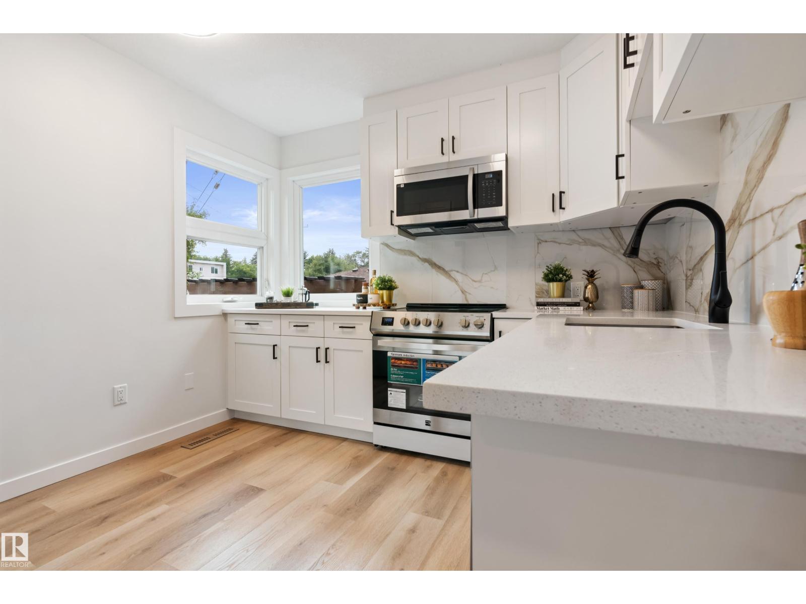 Photo 15 of 12815 119 Av Nw, Edmonton AB