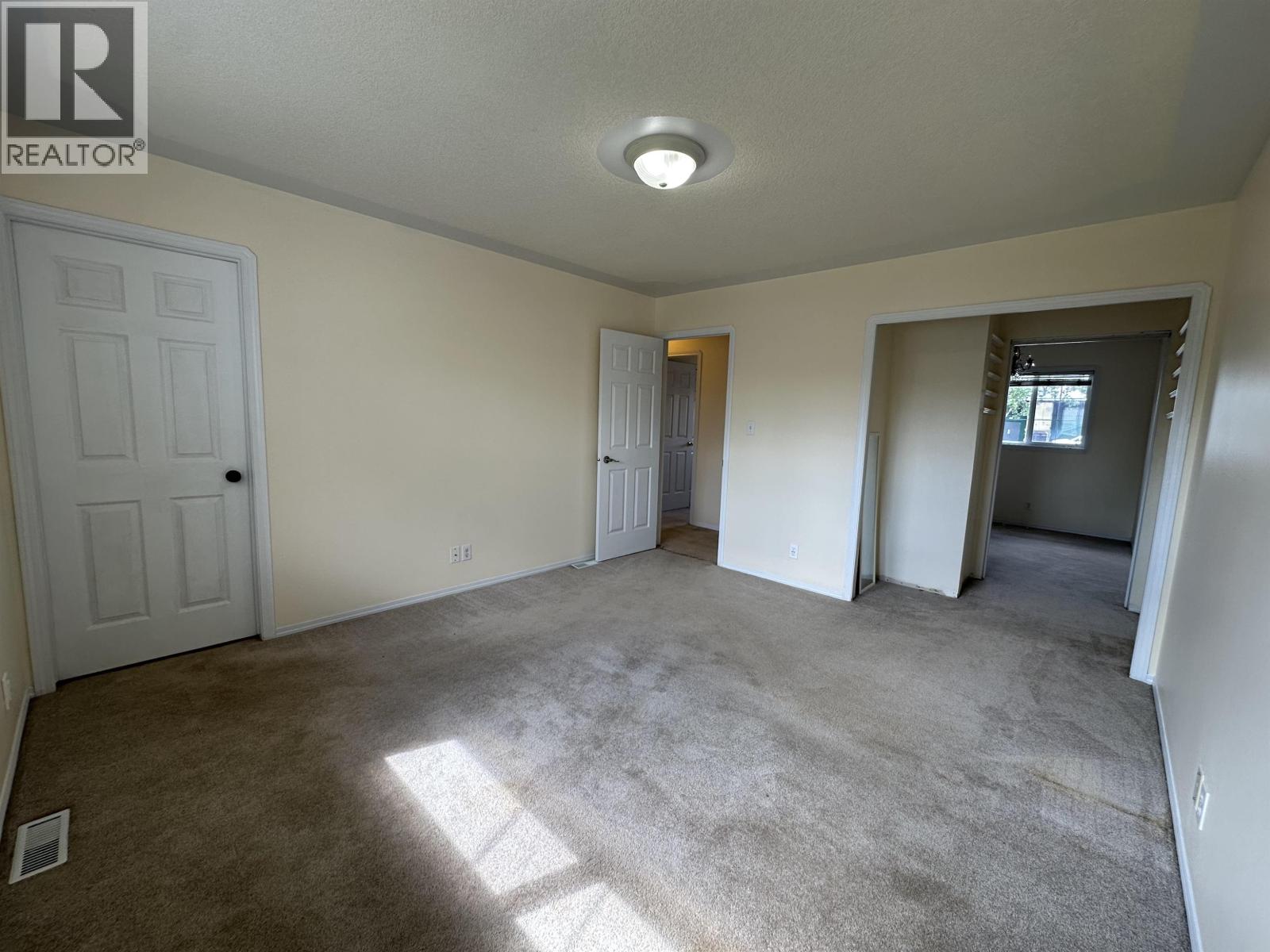 Photo 30 of 9111 107 Avenue, Fort St John BC