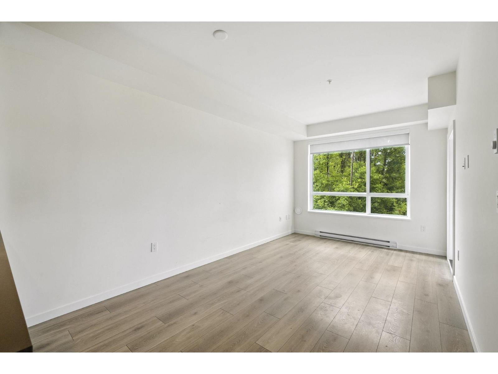 Photo 10 of 310 7920 206 Street, Langley BC