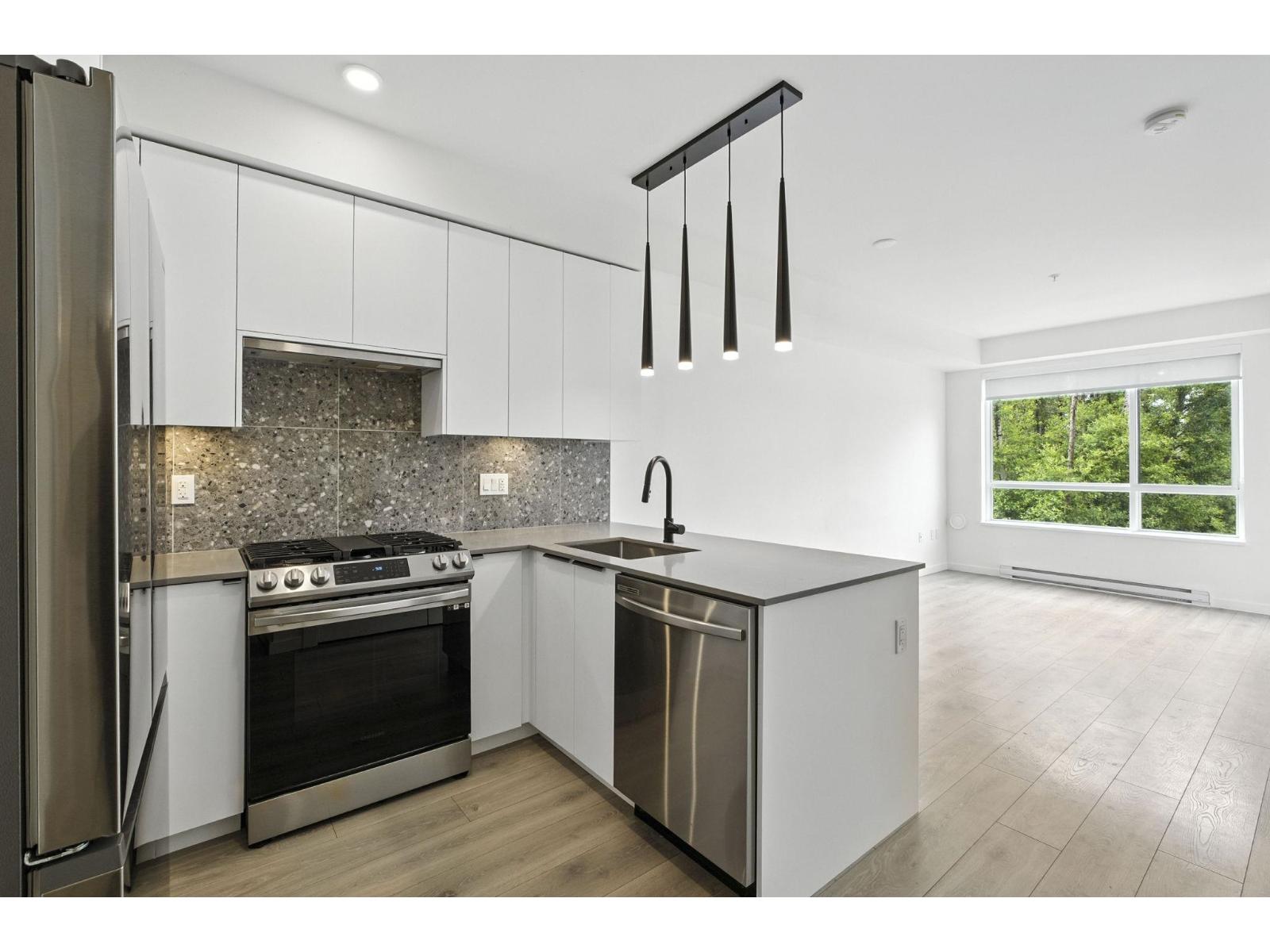 Photo 1 of 310 7920 206 Street, Langley BC