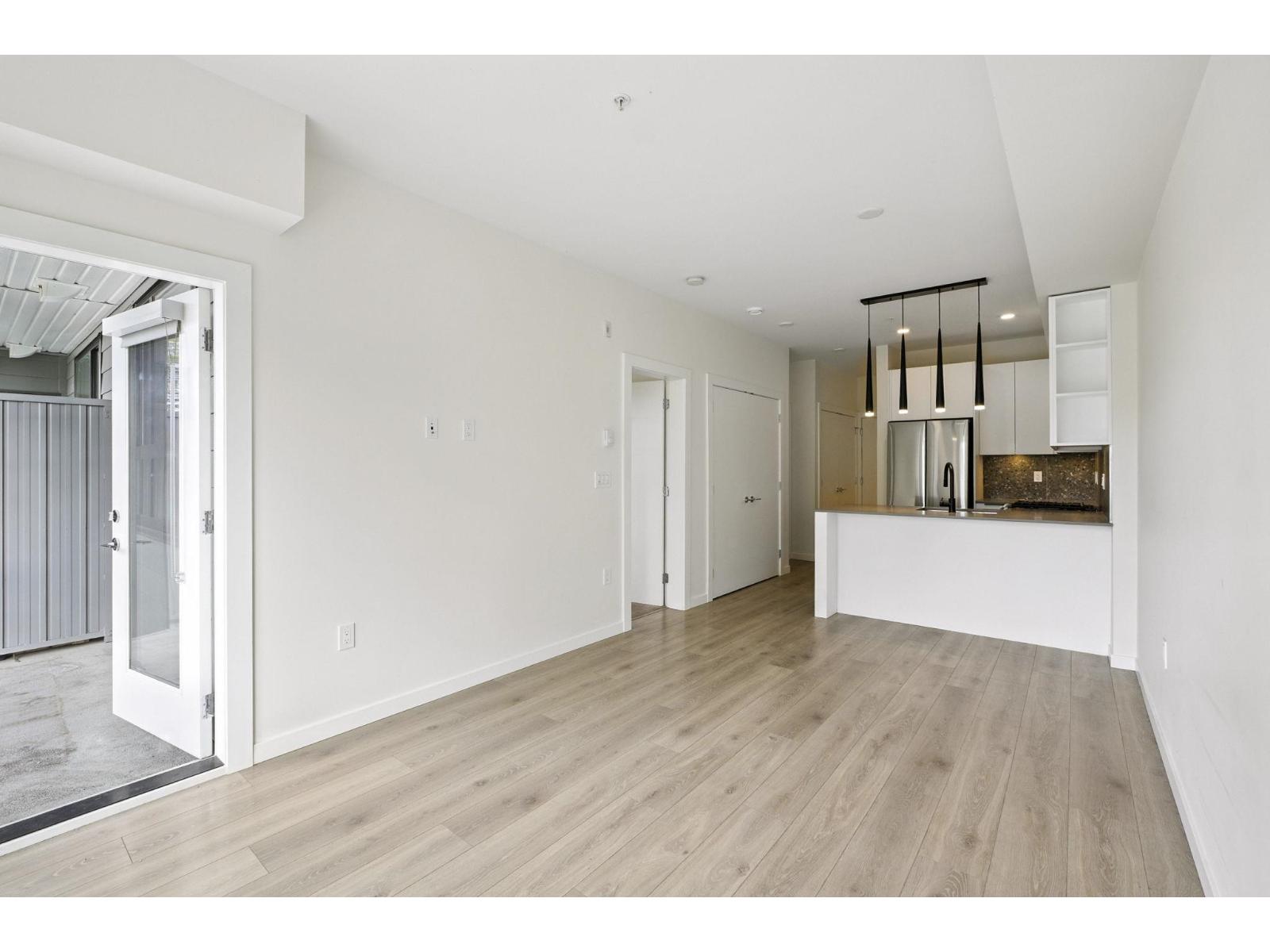 Photo 6 of 310 7920 206 Street, Langley BC