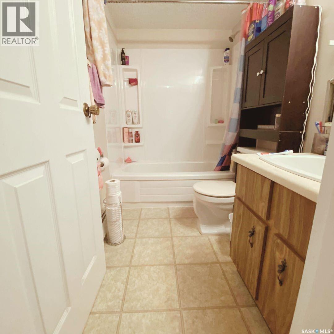 Photo 12 of 407 D 802 Kingsmere Boulevard, Saskatoon SK