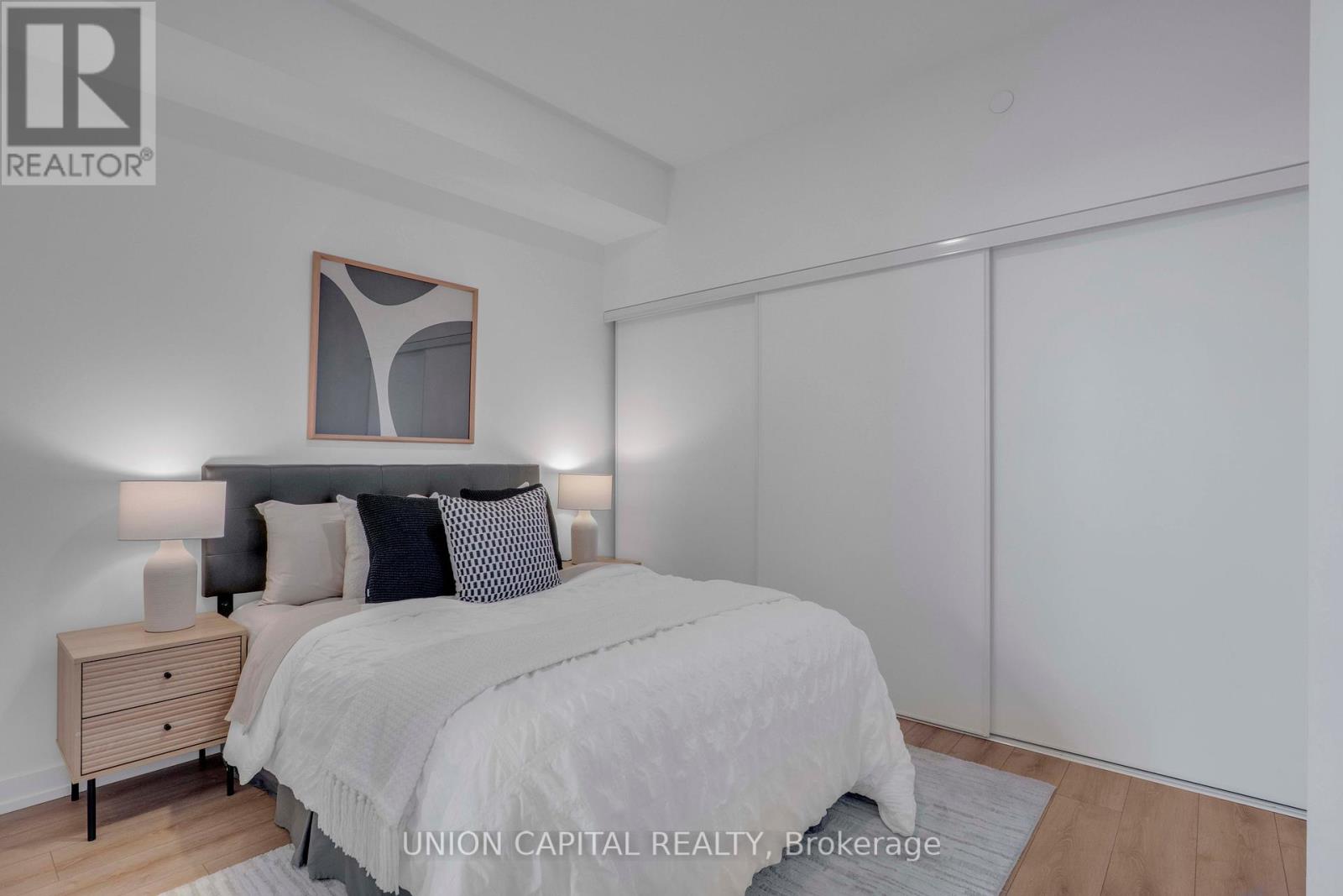 Photo 11 of 419 500 Dupont Street, Toronto ON