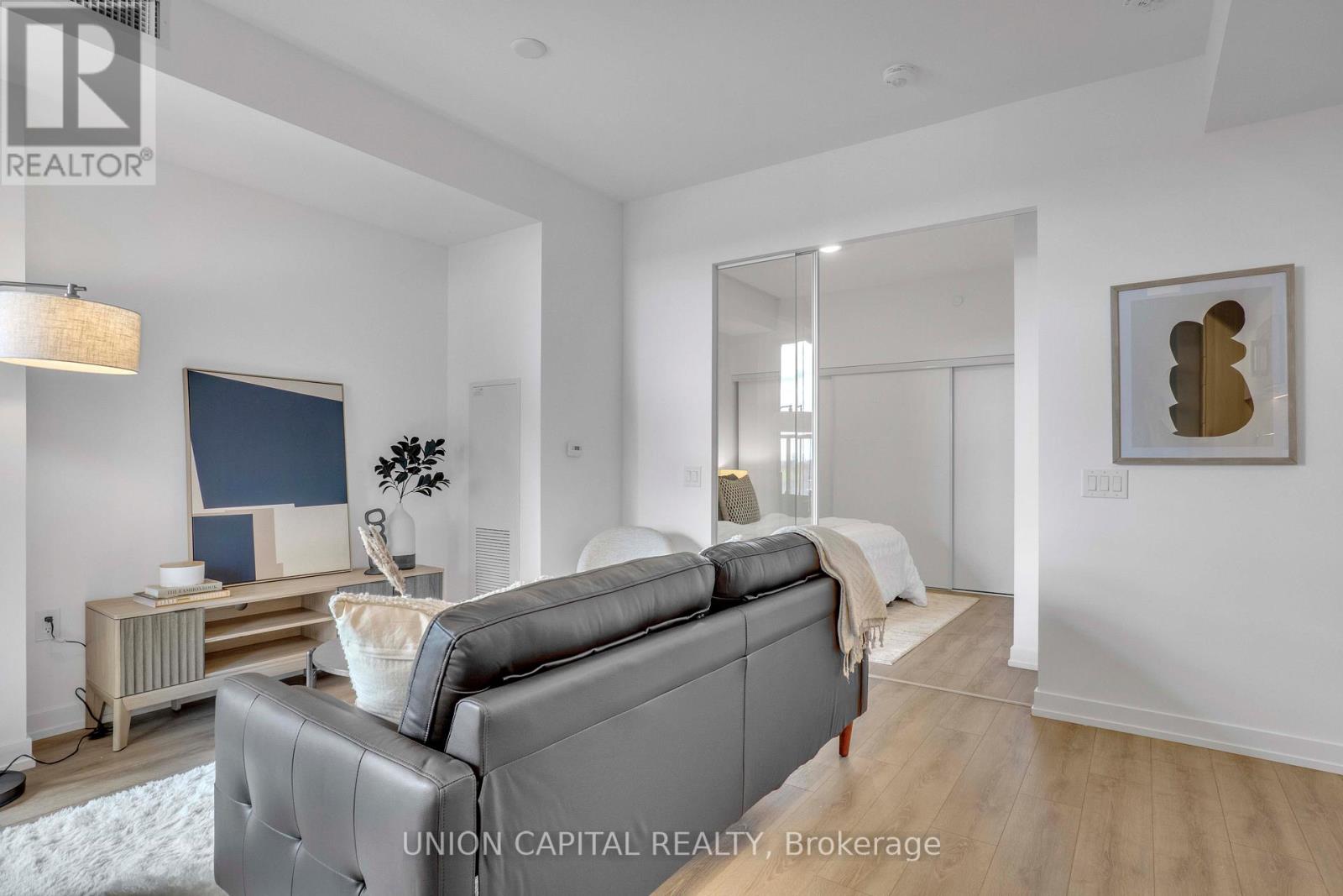 Photo 16 of 419 500 Dupont Street, Toronto ON