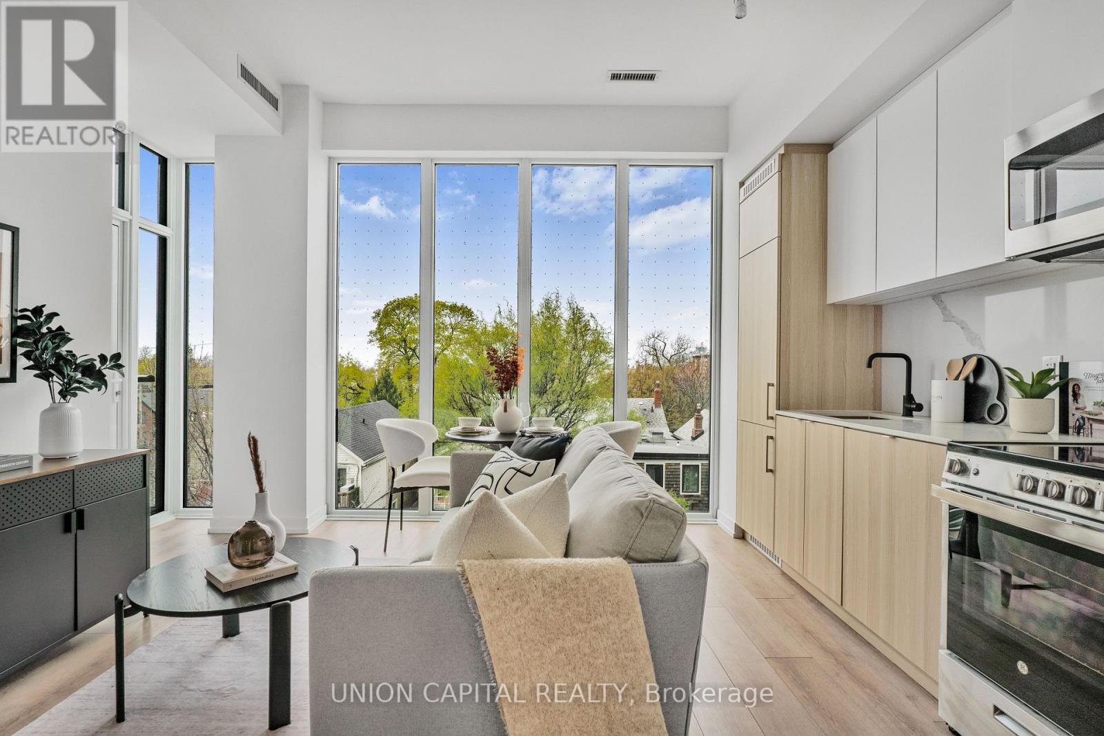 Photo 14 of 306 500 Dupont Street, Toronto ON