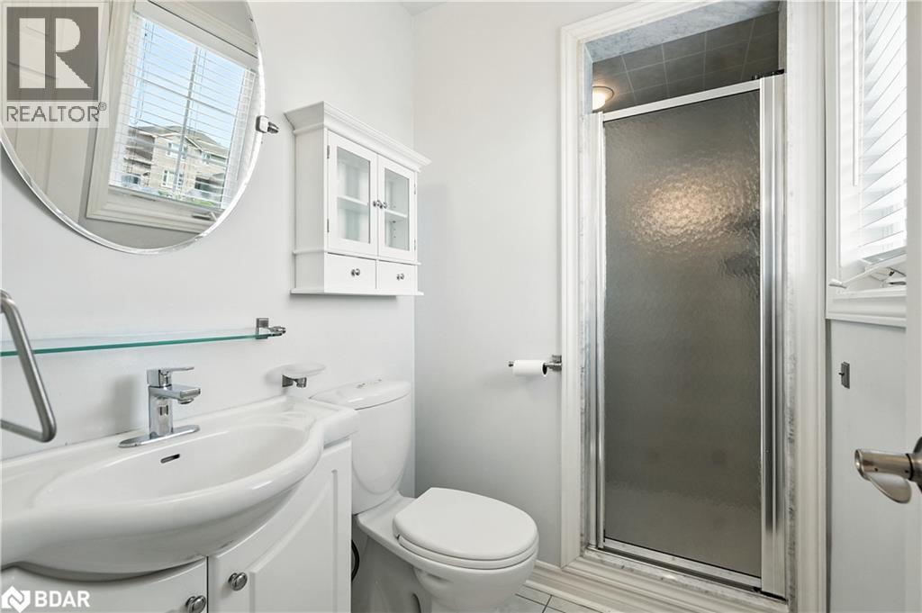 Photo 18 of 39 Lang Drive, Barrie ON