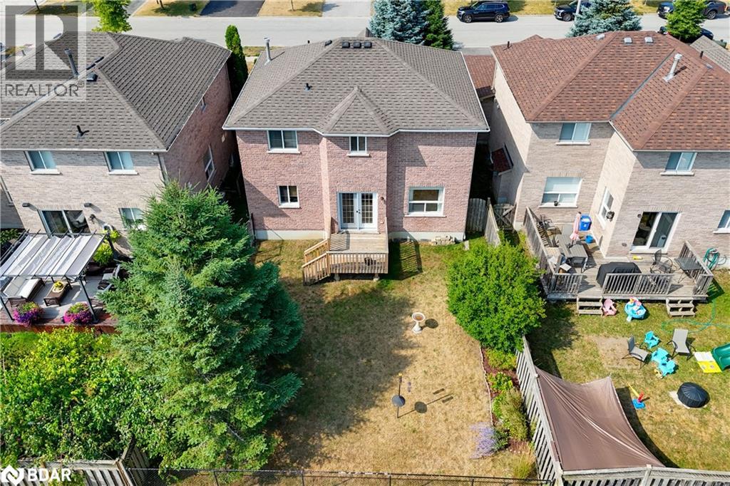 Photo 25 of 39 Lang Drive, Barrie ON