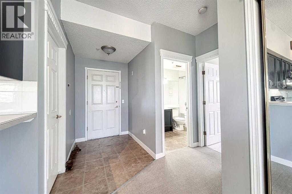 Single Family House for Sale in   Lincoln Way SW Lincoln Park Calgary 
