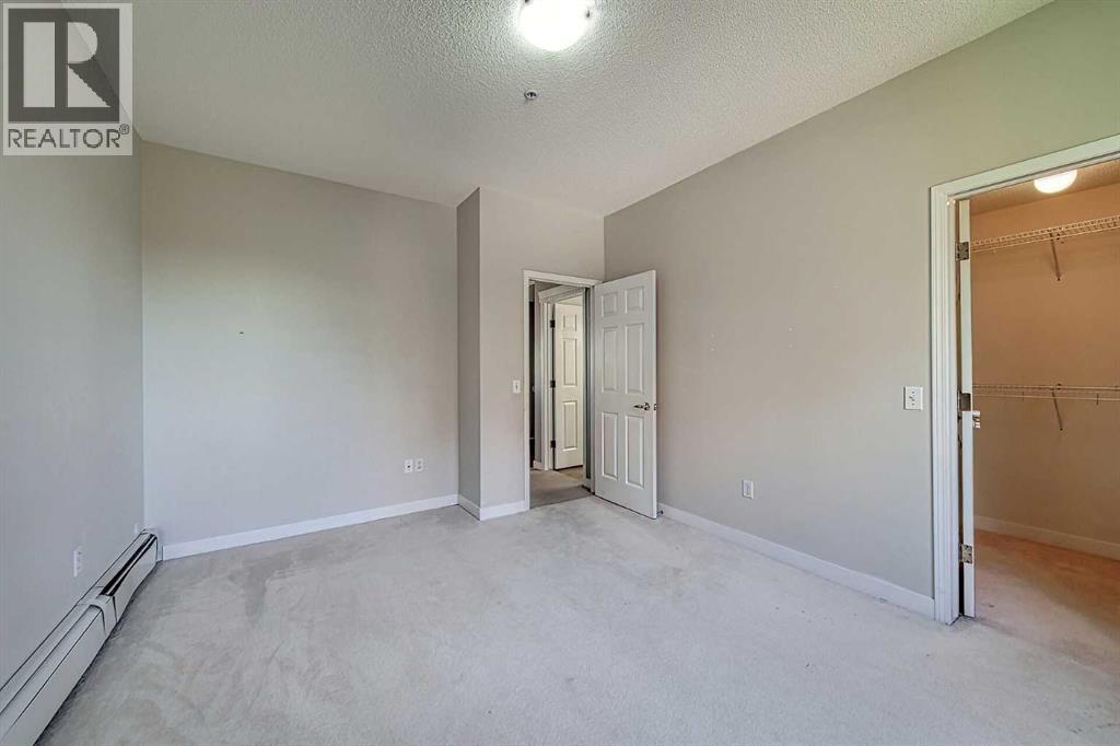 Single Family House for Sale in   Lincoln Way SW Lincoln Park Calgary 