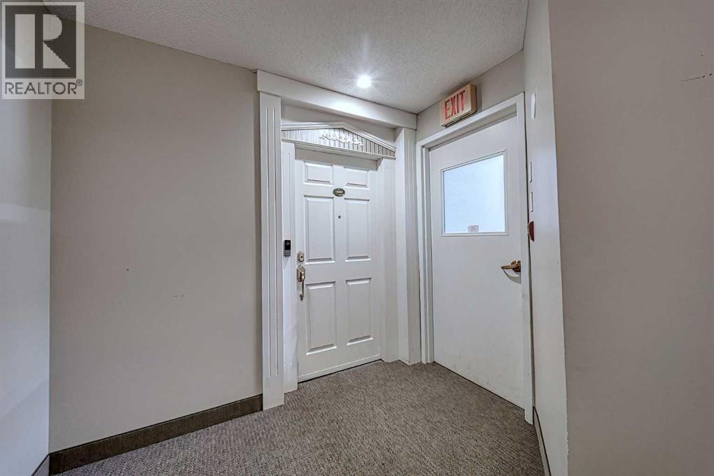Single Family House for Sale in   Lincoln Way SW Lincoln Park Calgary 