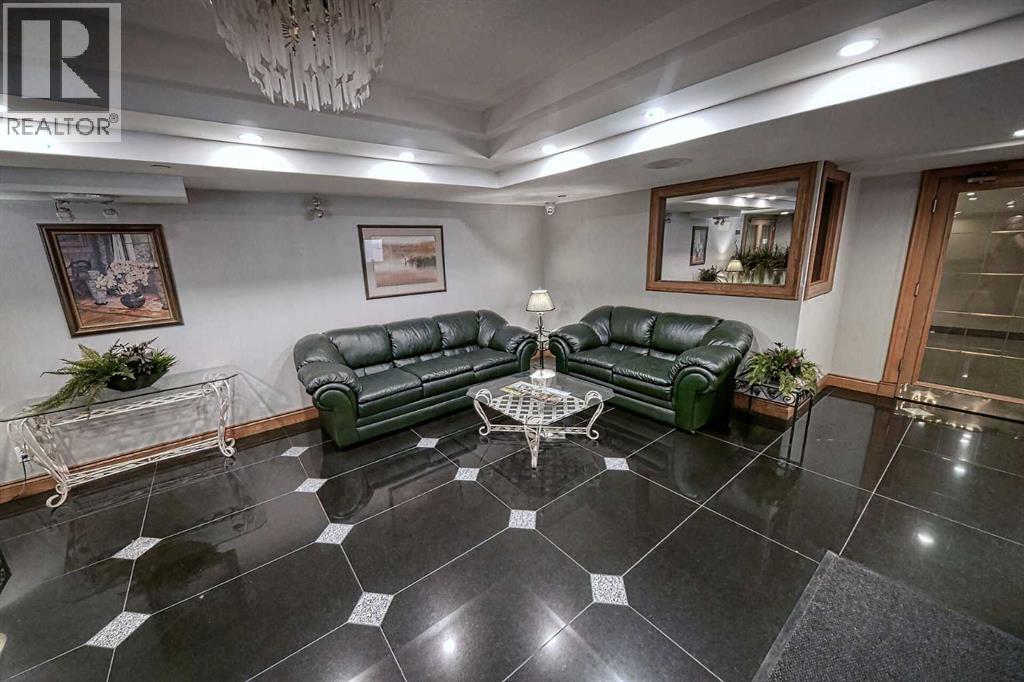 Single Family House for Sale in   Lincoln Way SW Lincoln Park Calgary 