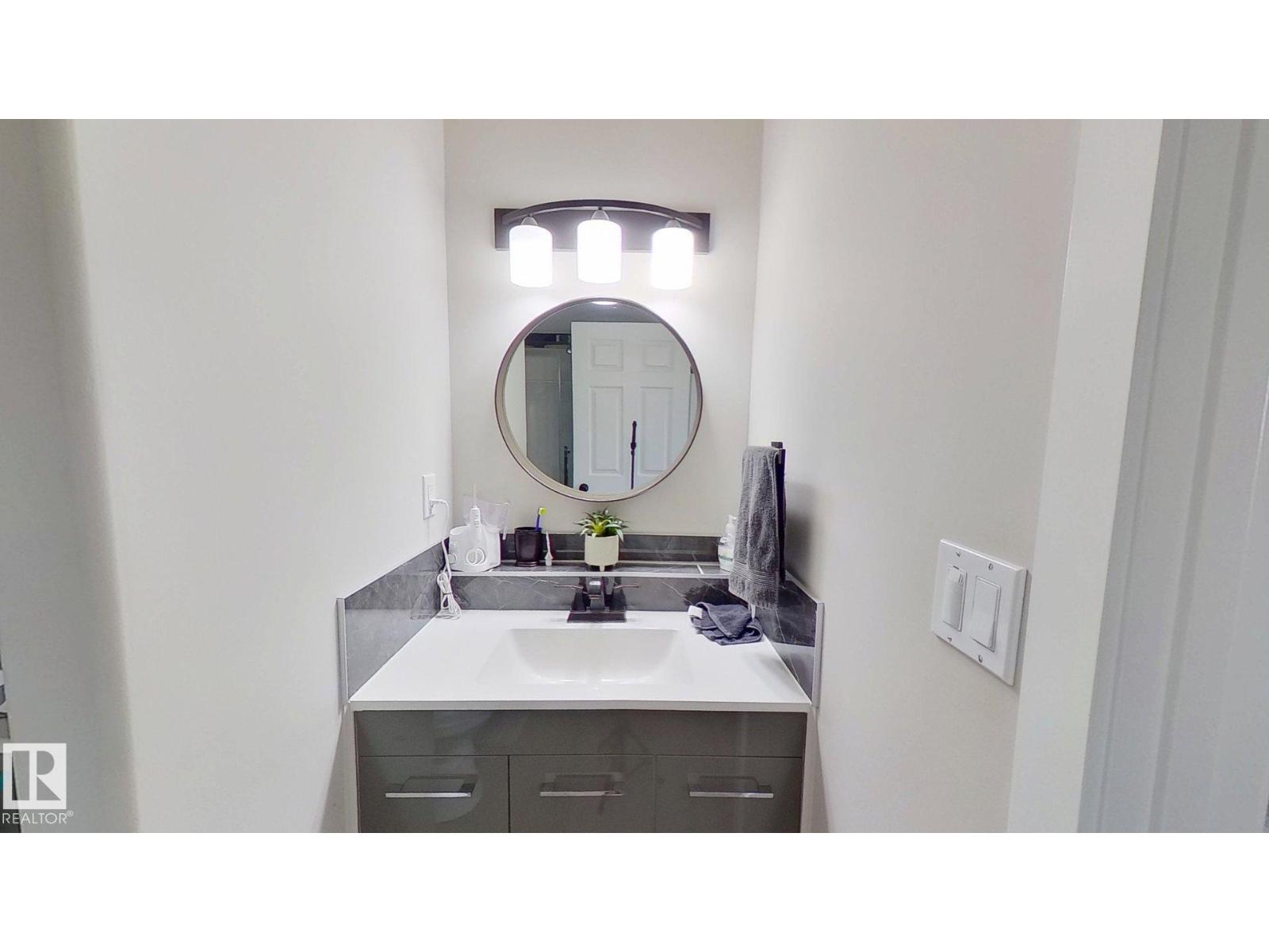 Photo 4 of 506 Athabasca Av, Fort Mcmurray AB