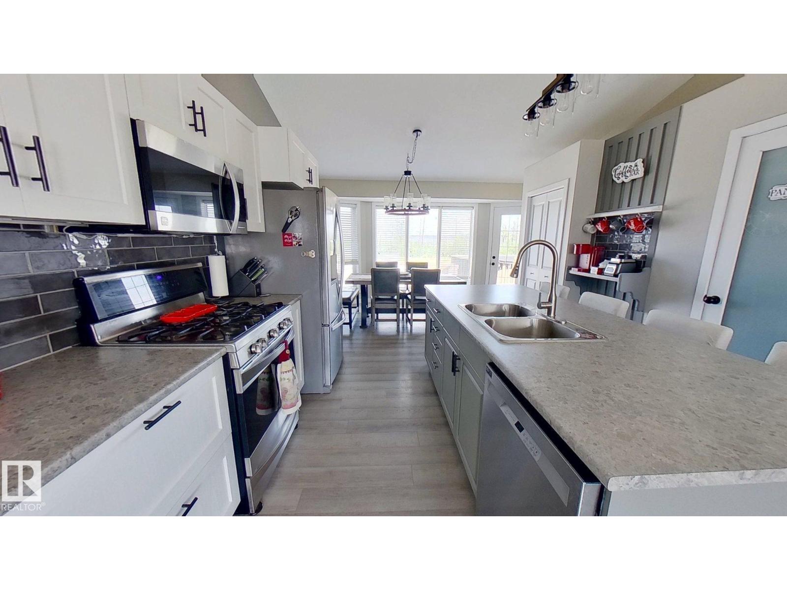 Photo 21 of 506 Athabasca Av, Fort Mcmurray AB