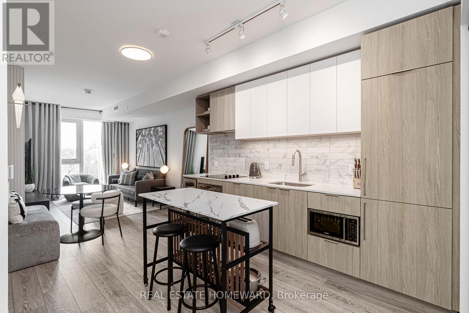 Photo 49 of 502 2020 Bathurst Street, Toronto ON