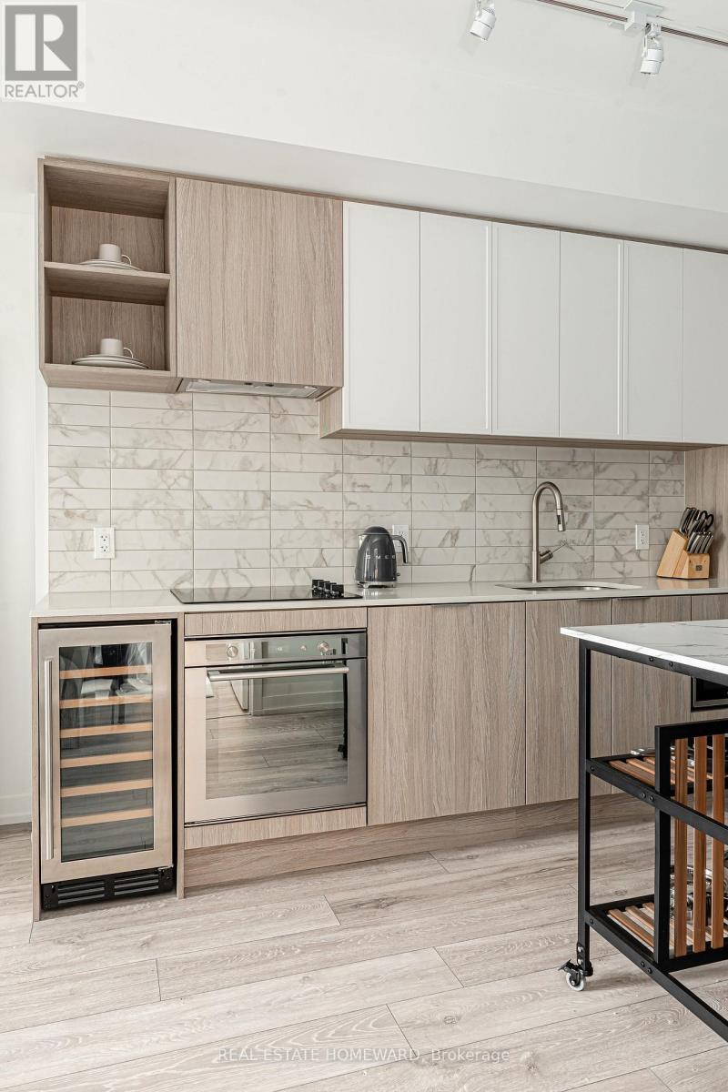 Photo 26 of 502 2020 Bathurst Street, Toronto ON