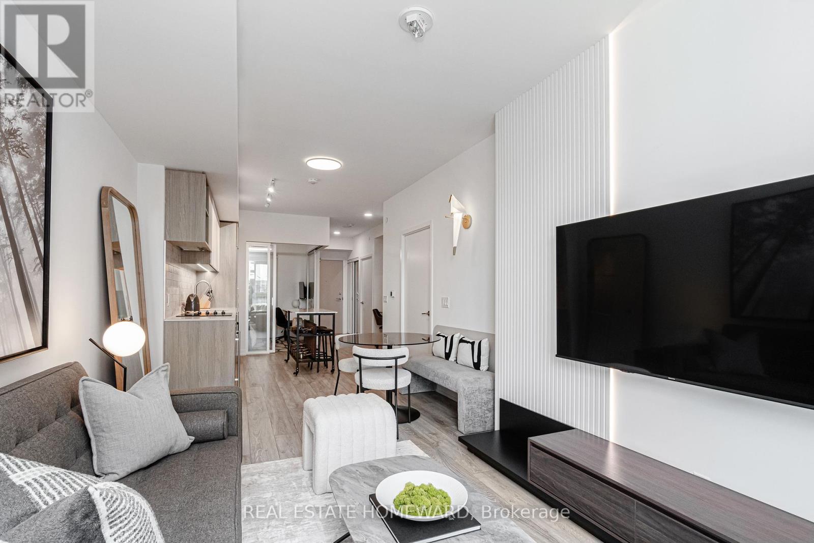 Photo 17 of 502 2020 Bathurst Street, Toronto ON