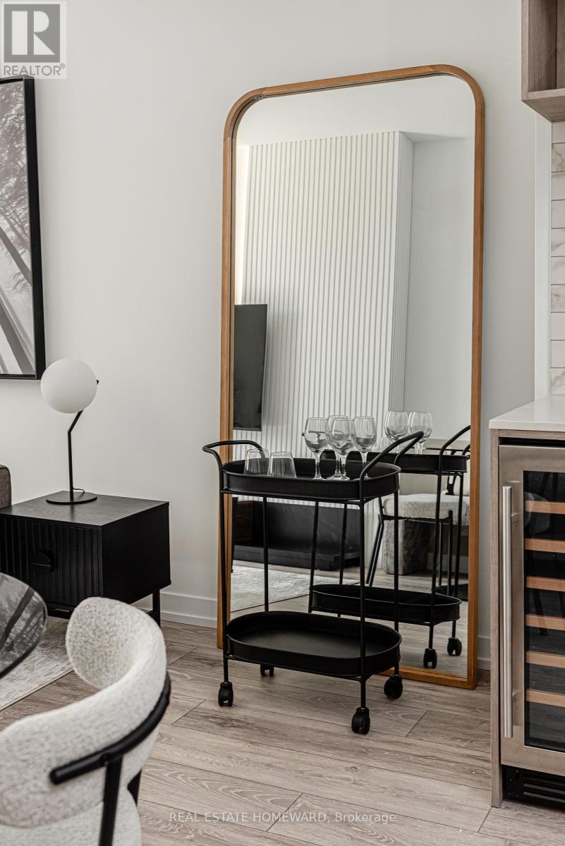 Photo 39 of 502 2020 Bathurst Street, Toronto ON