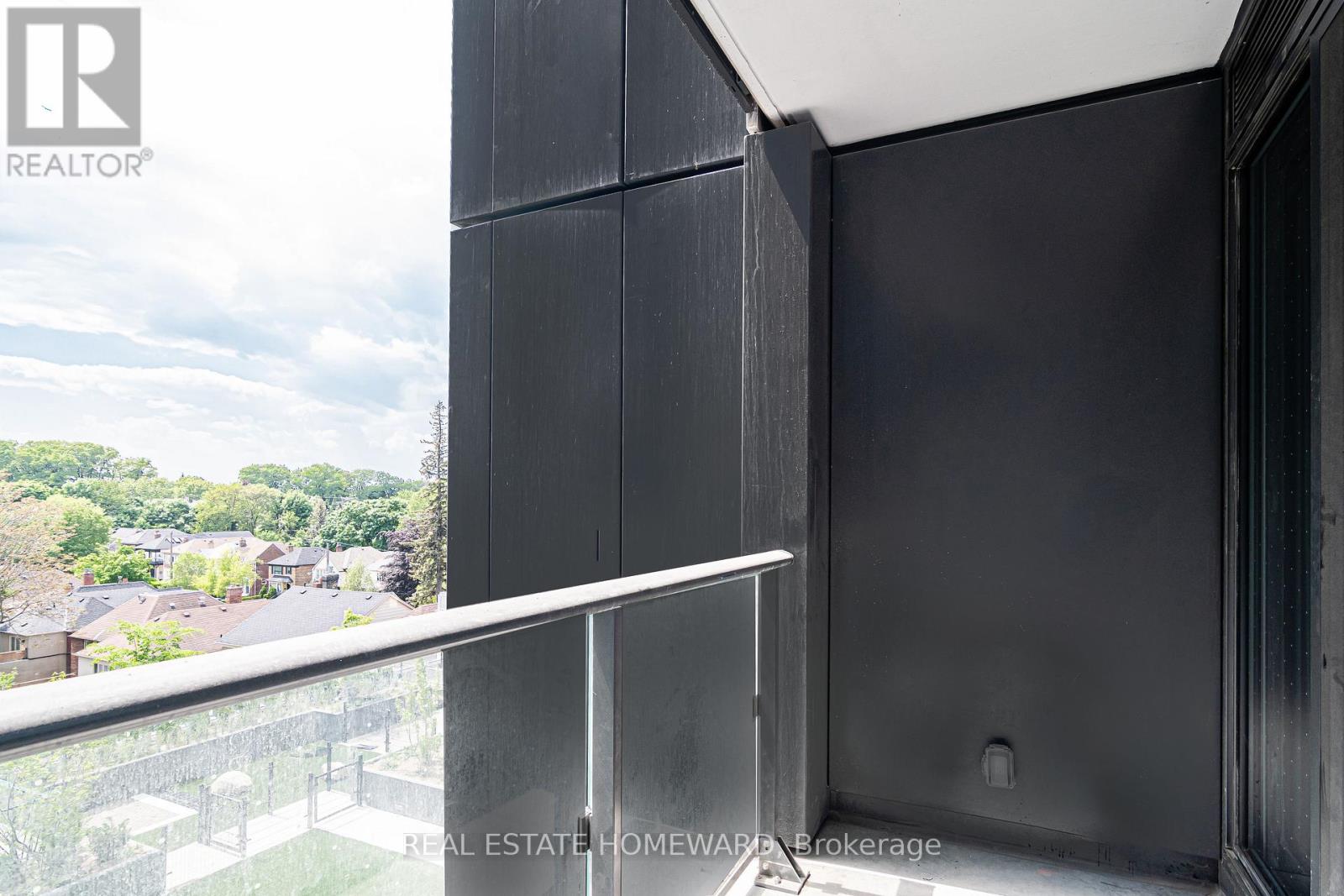 Photo 46 of 502 2020 Bathurst Street, Toronto ON