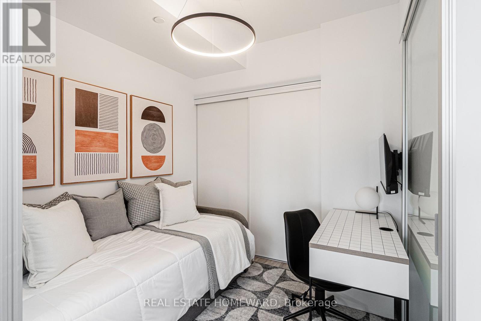 Photo 5 of 502 2020 Bathurst Street, Toronto ON
