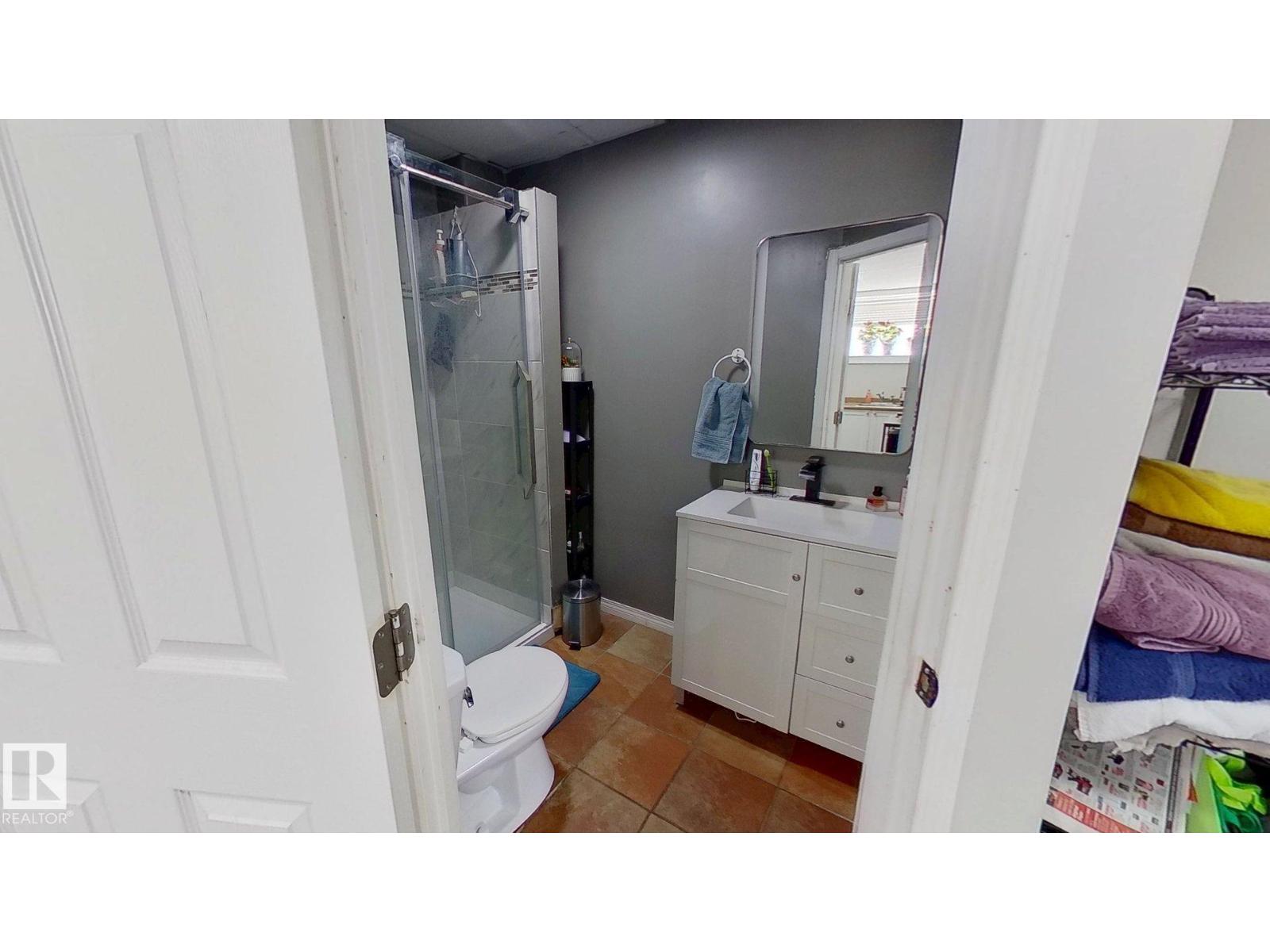 Photo 1 of 506 Athabasca Av, Fort Mcmurray AB