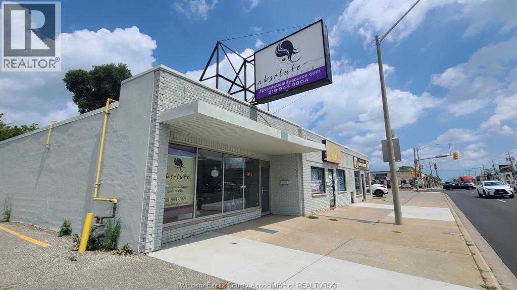 Photo 6 of 4640 Tecumseh Road East, Windsor ON