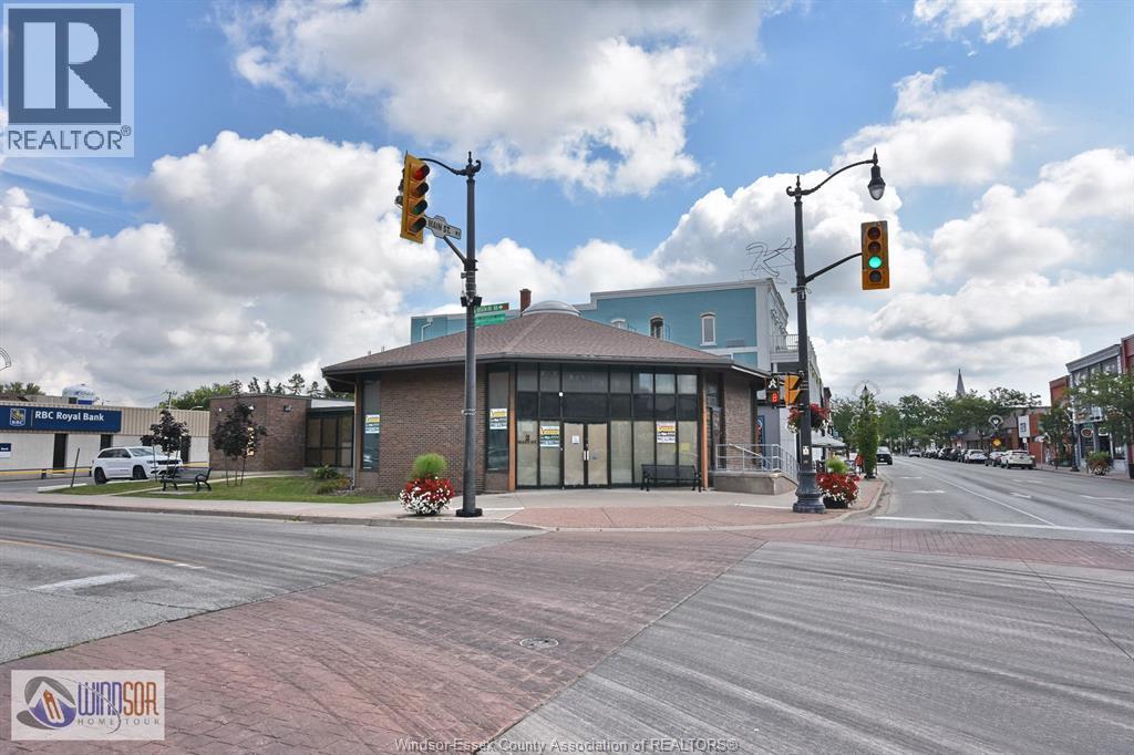 Photo 22 of 2 Main Street East, Kingsville ON