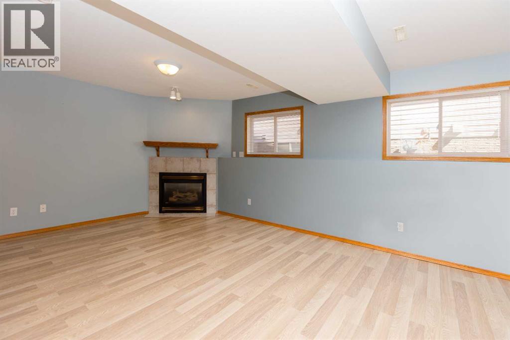 Photo 17 of 173 Kingston Drive, Red Deer AB