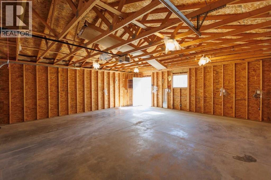 Photo 10 of 173 Kingston Drive, Red Deer AB