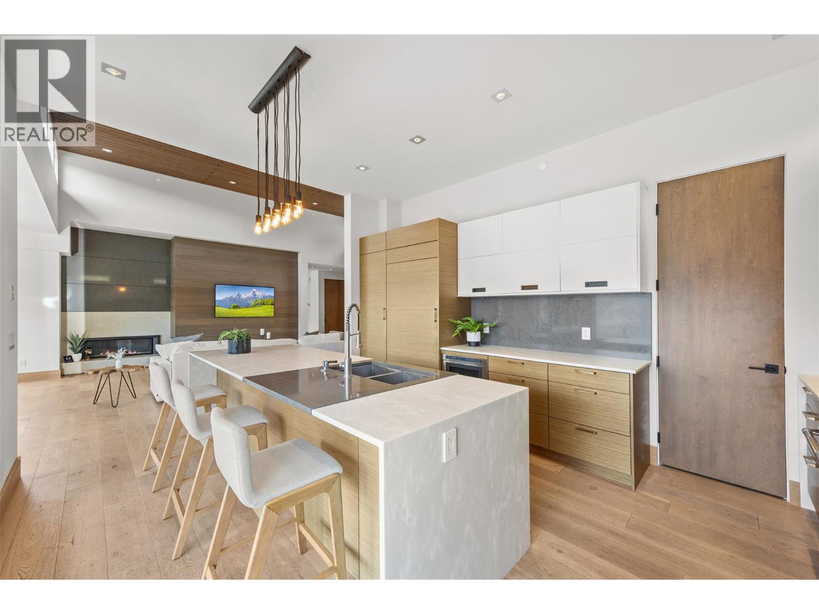  3322 Shayler Road, Kelowna