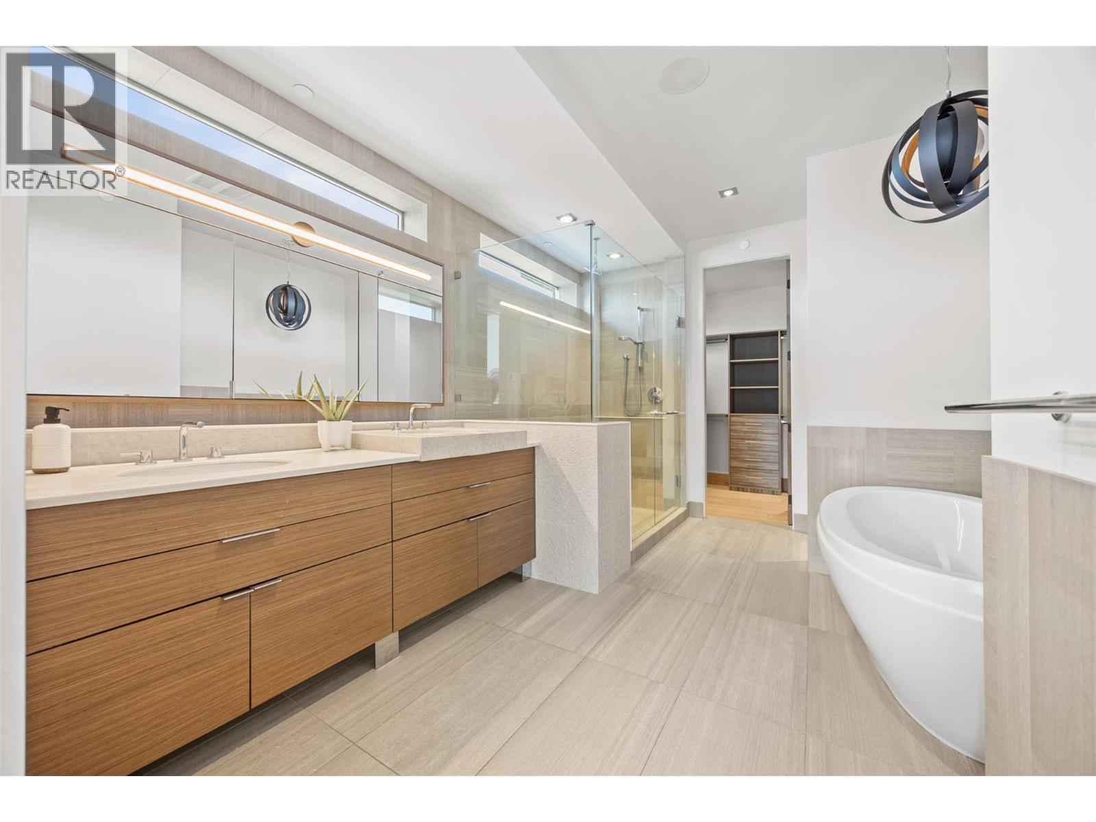  3322 Shayler Road, Kelowna