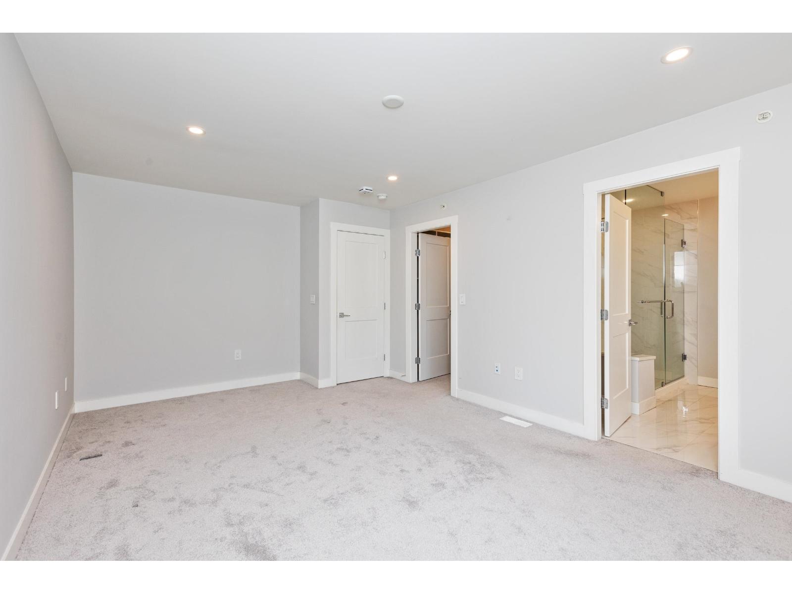 Photo 18 of 15 20327 72 B Avenue, Langley BC