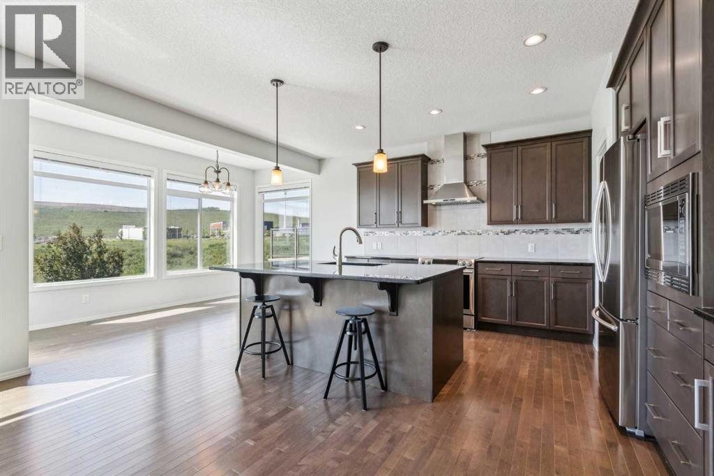 Photo 37 of 106 Nolancliff Crescent Nw, Calgary AB