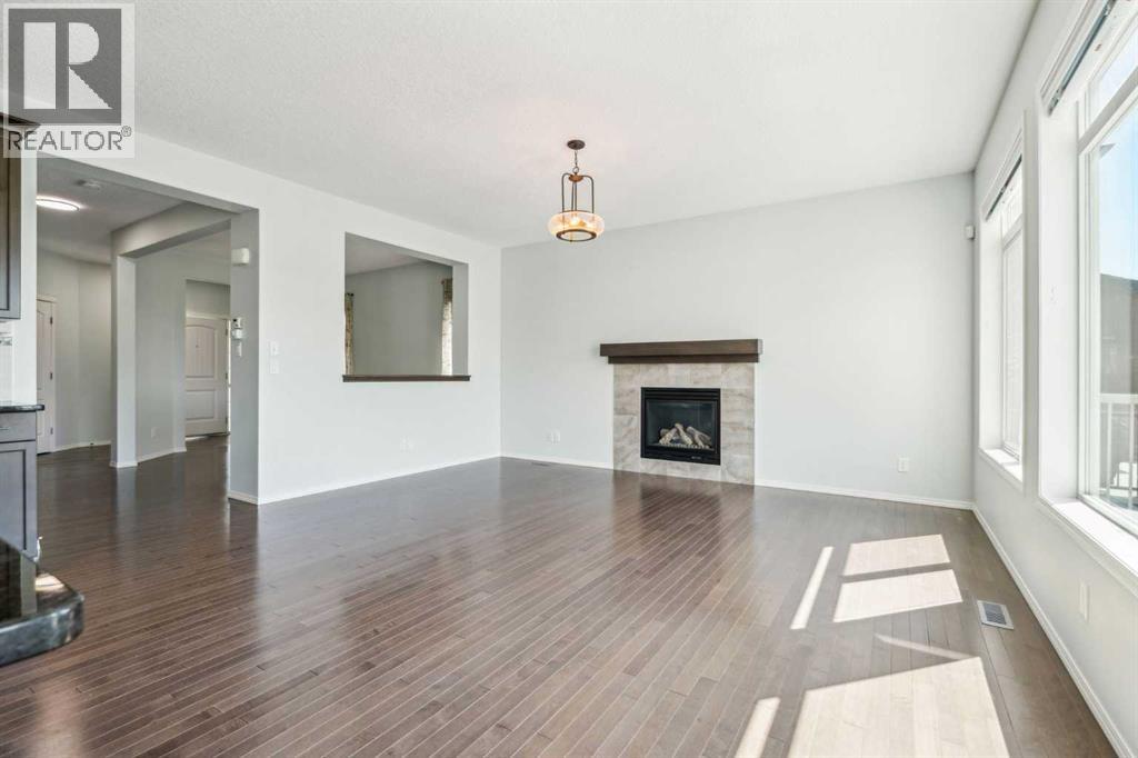 Photo 21 of 106 Nolancliff Crescent Nw, Calgary AB