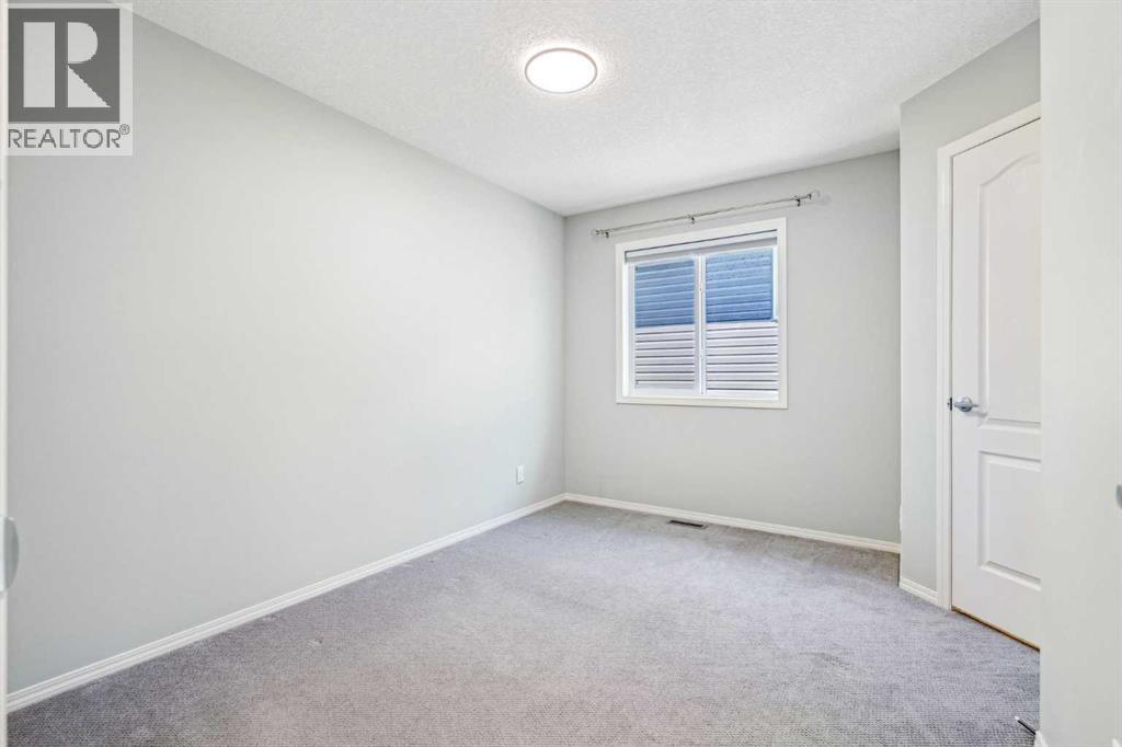 Photo 8 of 106 Nolancliff Crescent Nw, Calgary AB