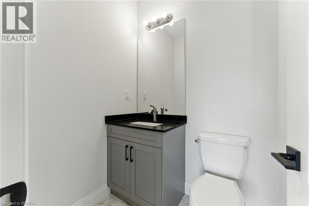 Photo 14 of 161 Fifth Avenue Unit 3, Brantford ON