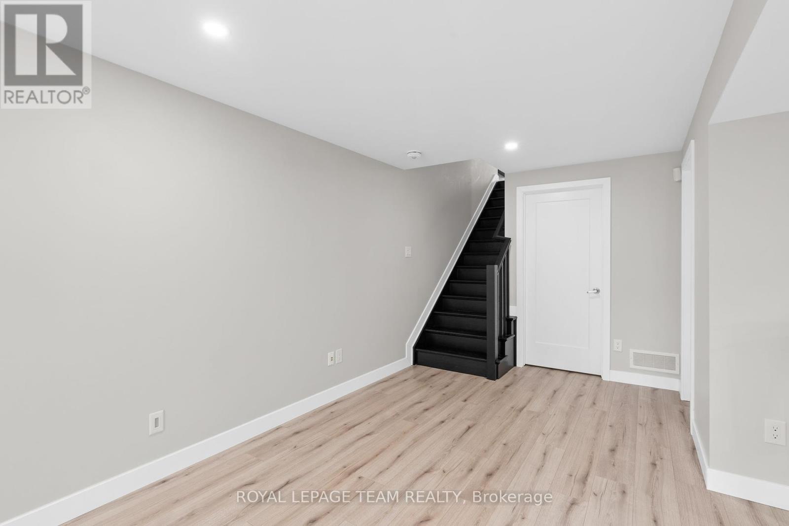 Photo 29 of 171 Bristol Crescent, North Grenville ON