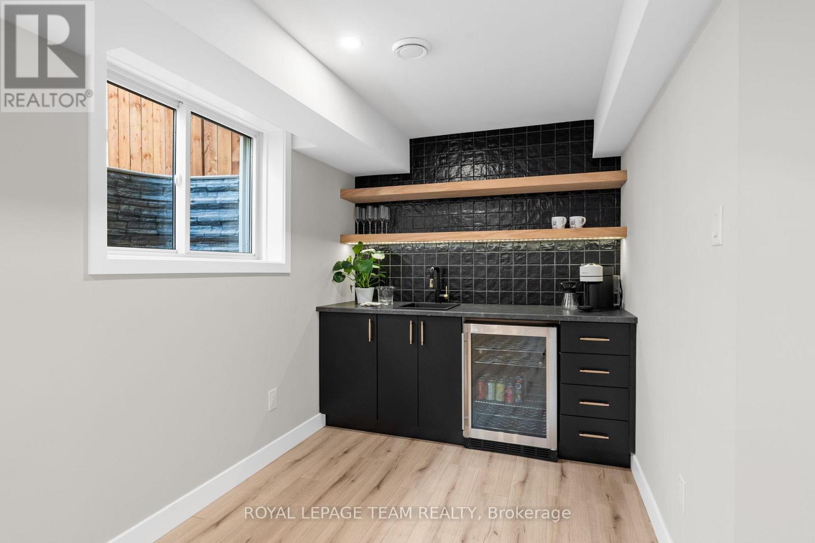 Photo 5 of 171 Bristol Crescent, North Grenville ON