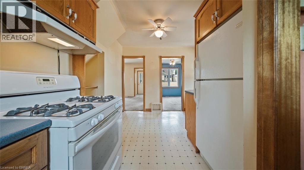 Photo 23 of 383 Marlborough Street, Brantford ON