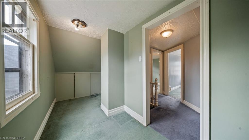 Photo 28 of 383 Marlborough Street, Brantford ON