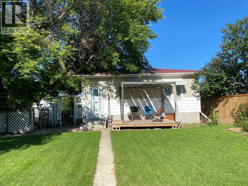 Photo 28 of 5813 54 Street, Taber AB